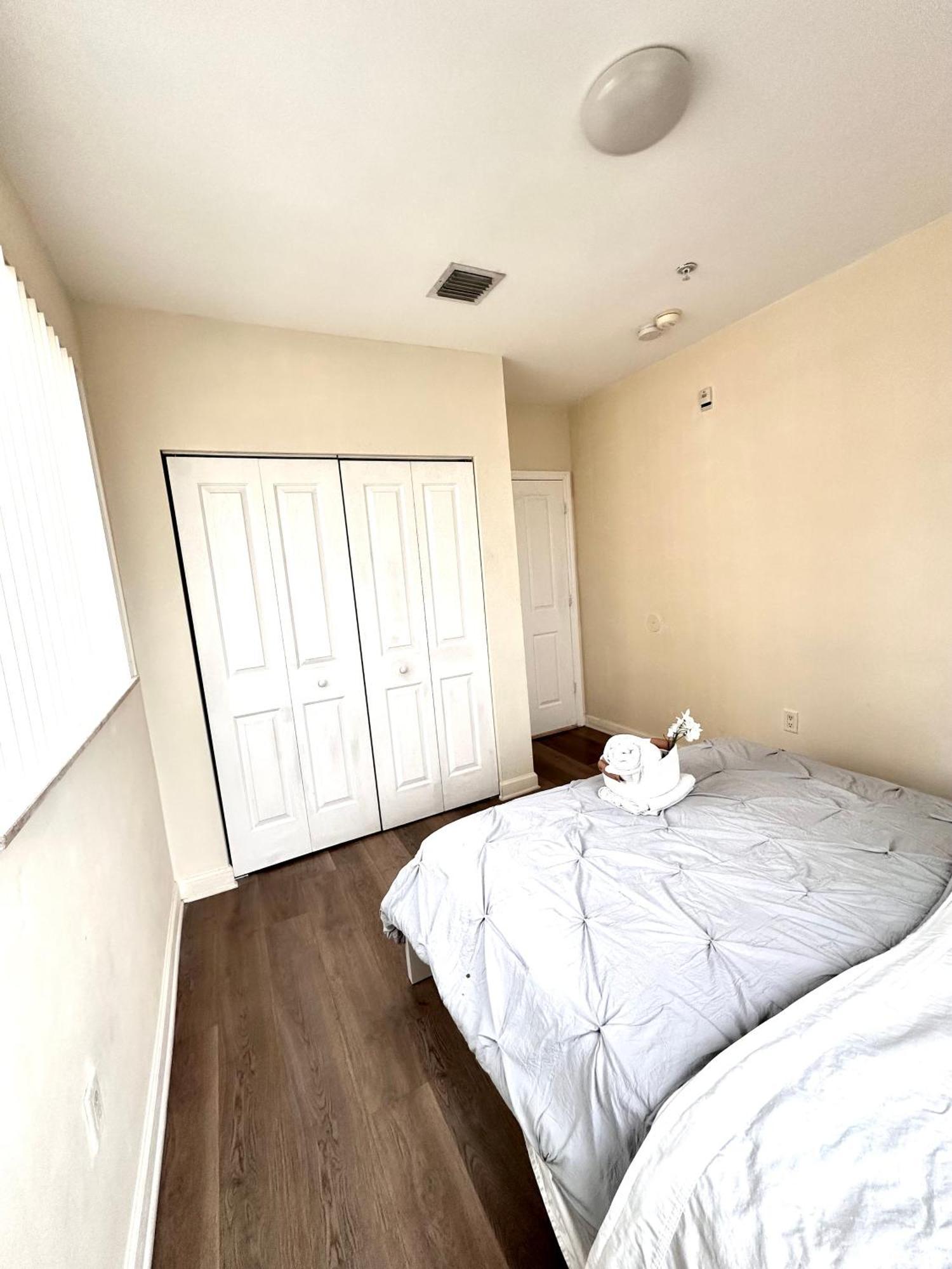 Private Bedroom In Miami - Coral Gables 601 외부 사진