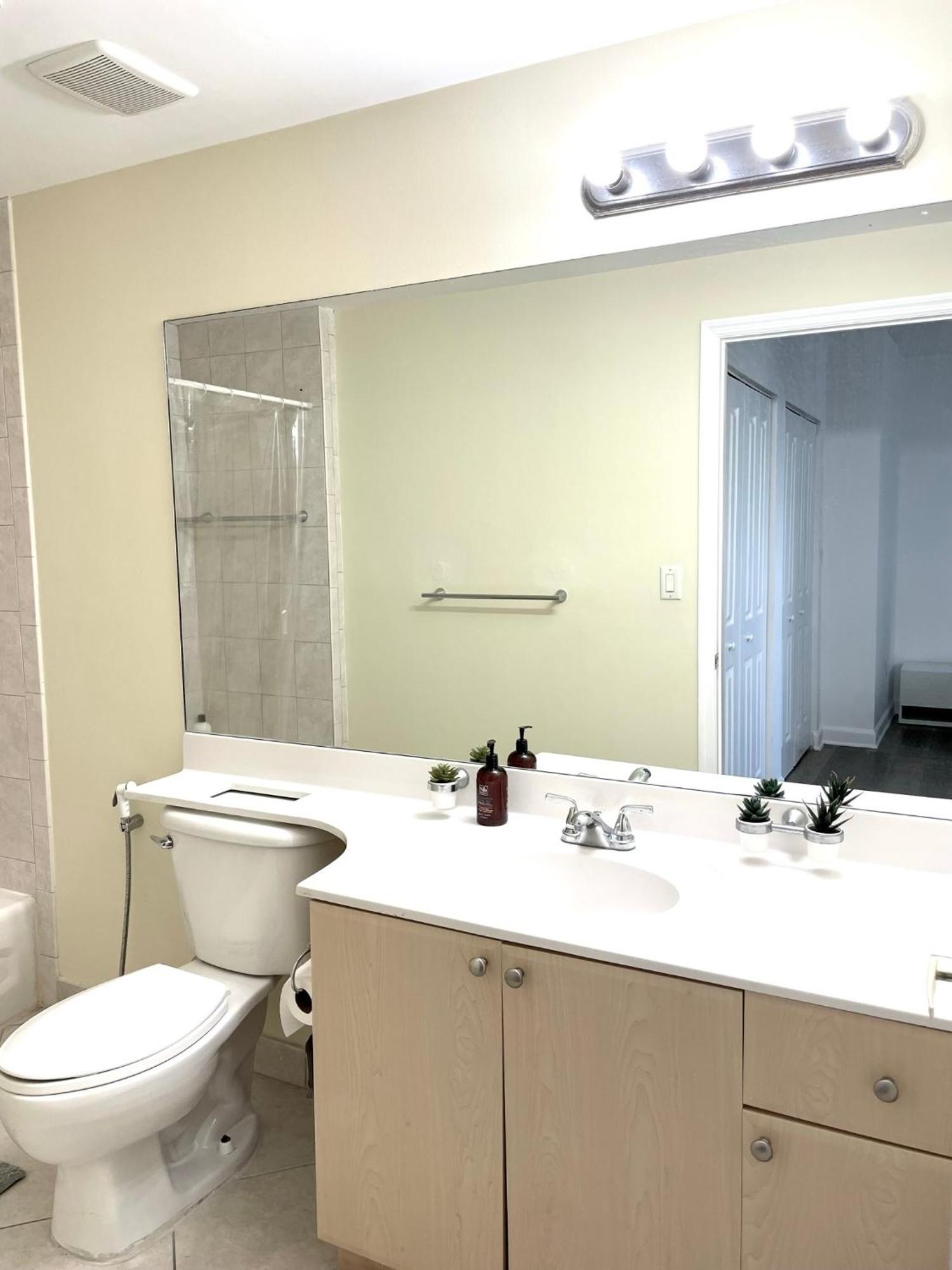 Private Bedroom In Miami - Coral Gables 601 외부 사진