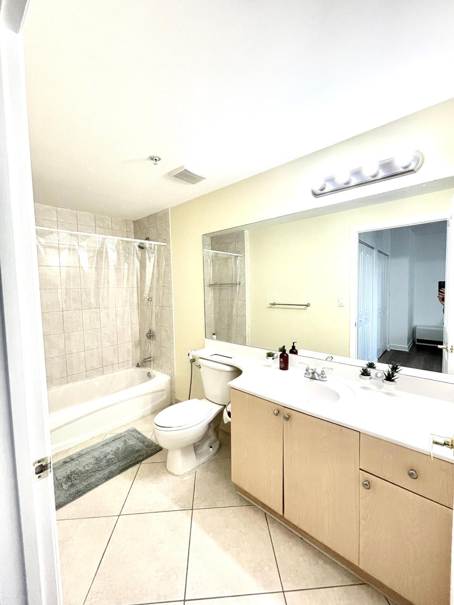 Private Bedroom In Miami - Coral Gables 601 외부 사진