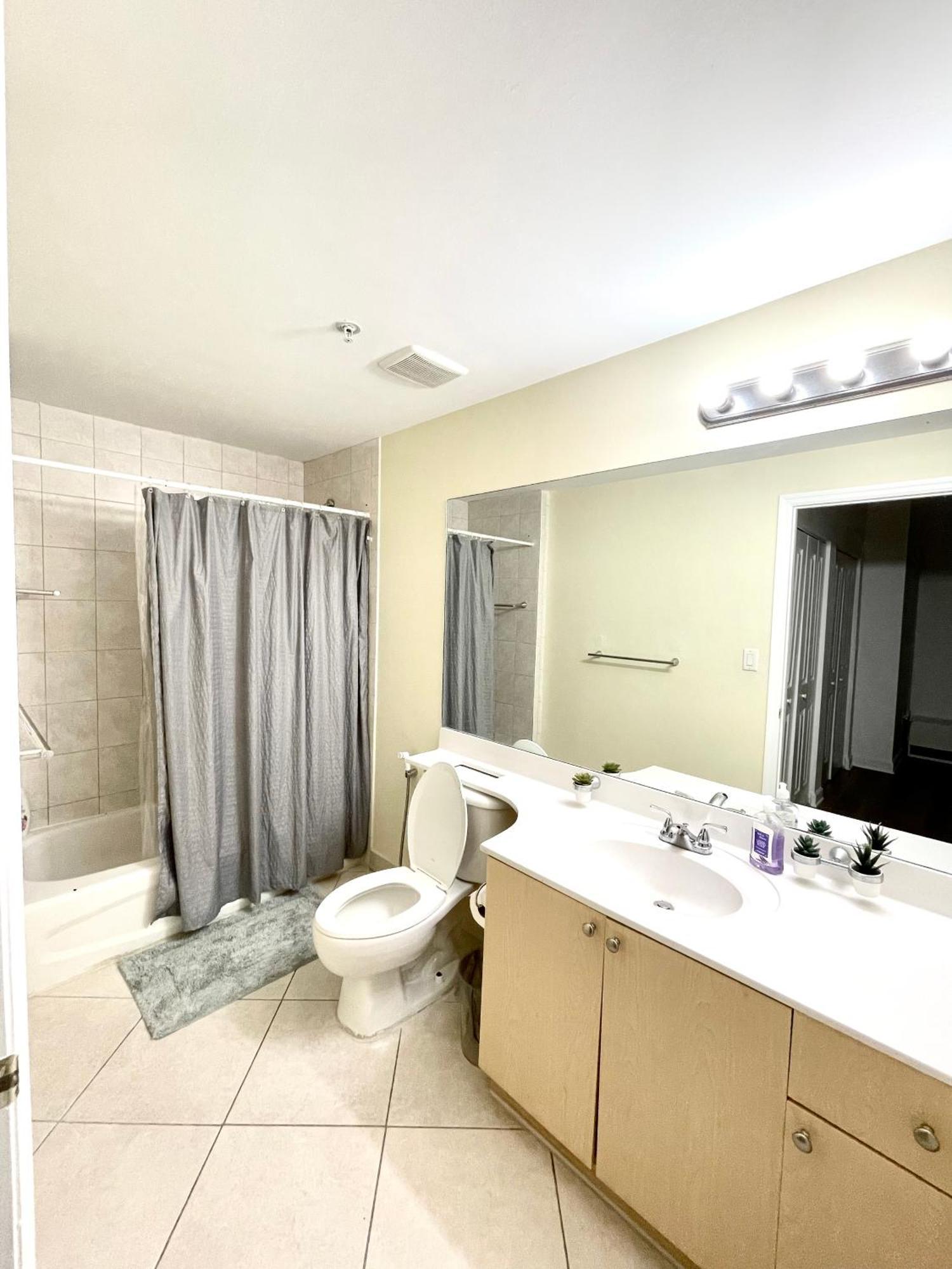 Private Bedroom In Miami - Coral Gables 601 외부 사진